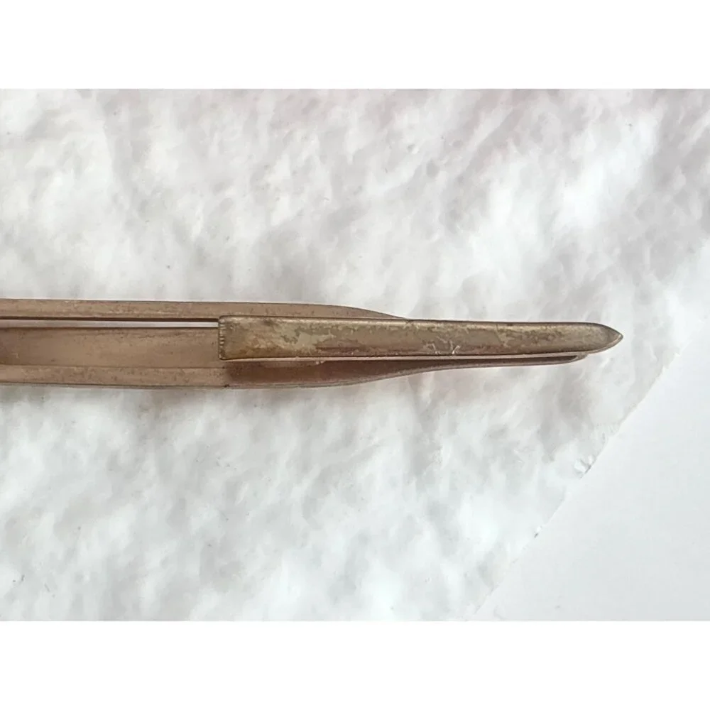 Swank Signed Minimalist Arrow Gold Toned Vintage Men's Collar Clip | Collar Bar